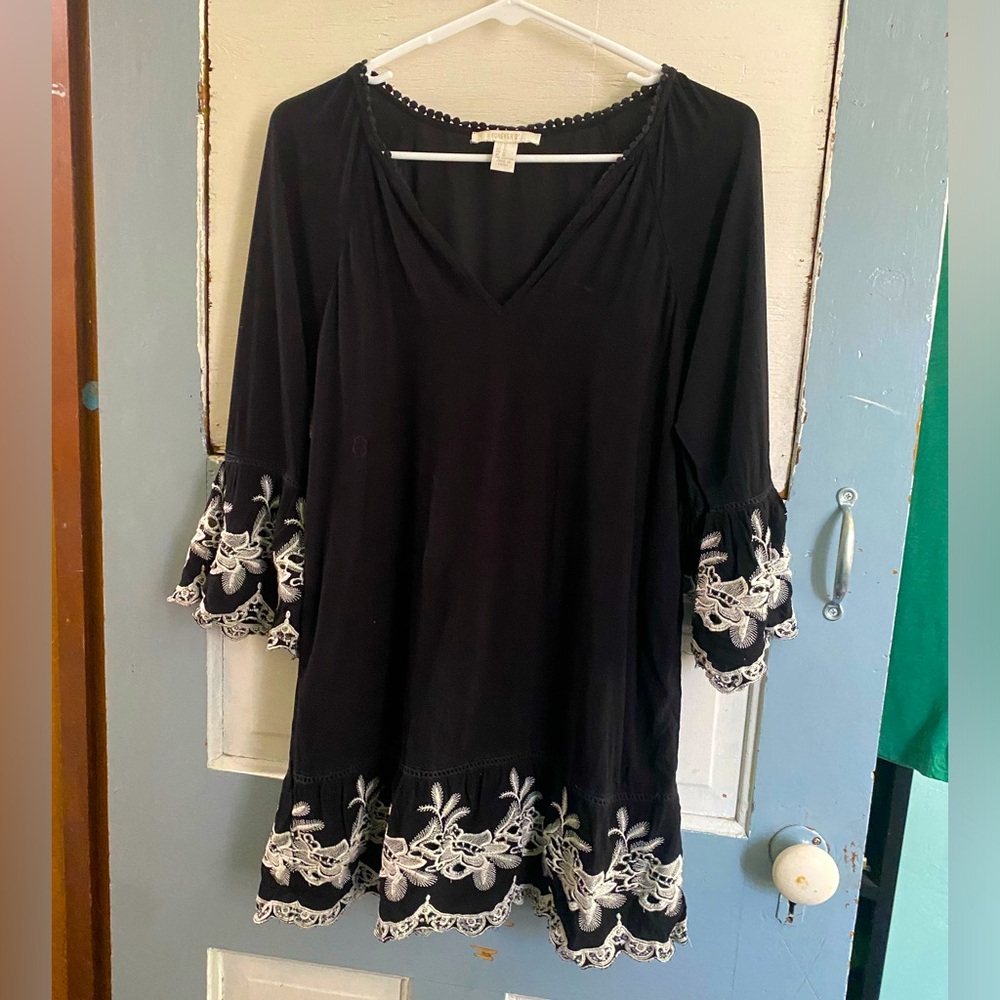 Women’s Black Top